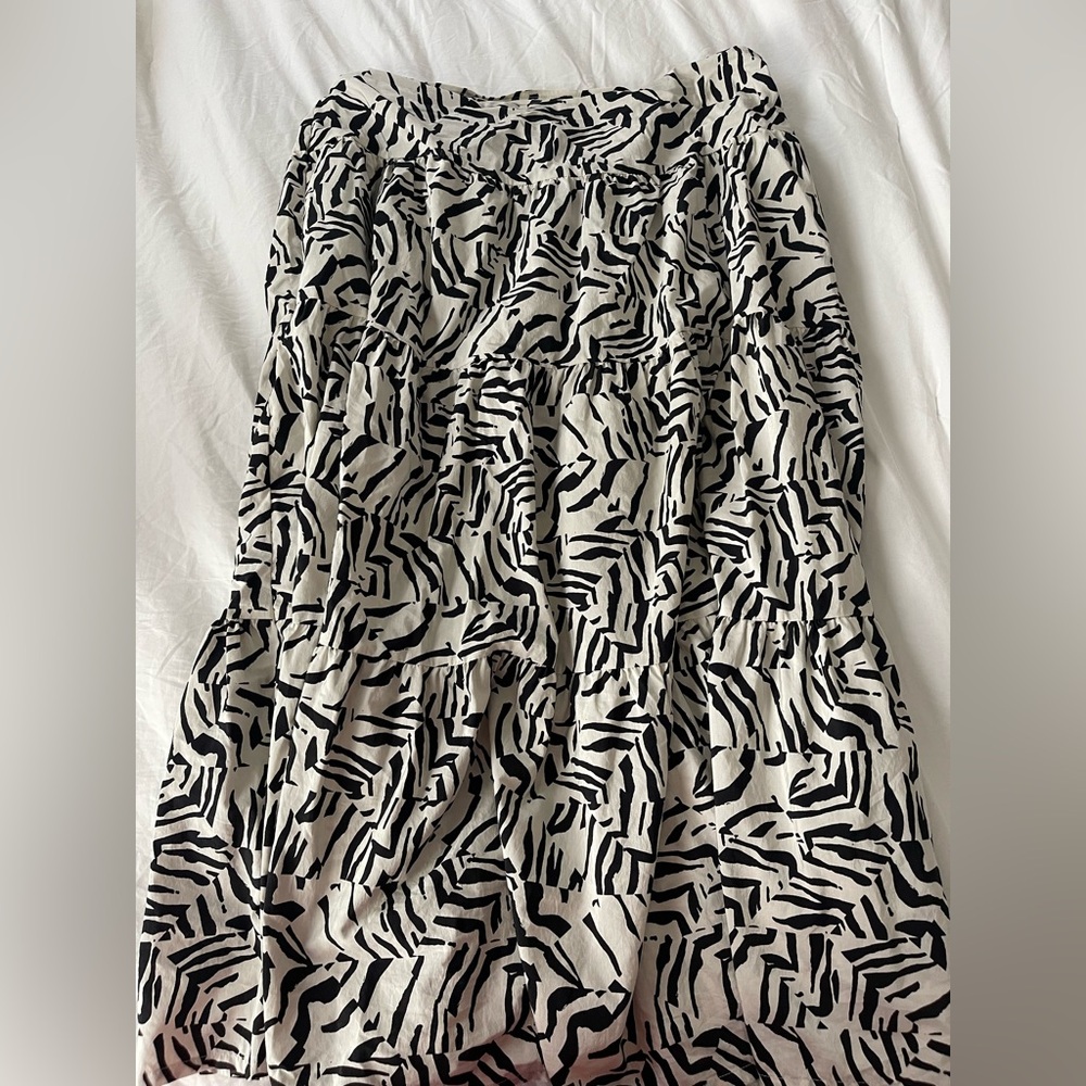 Target Brand: “A New Day” Black and White Patterned A-Line Skirt